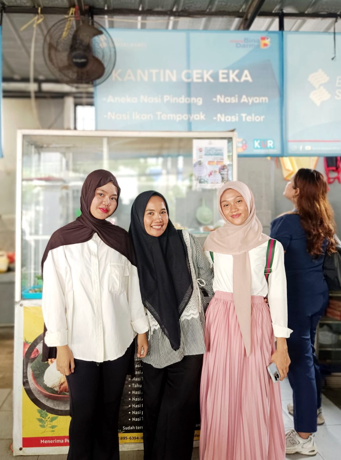 mengenal-kantin-cek-eka-tempat-favorit-saat-lapar-tak-bisa-ditunda
